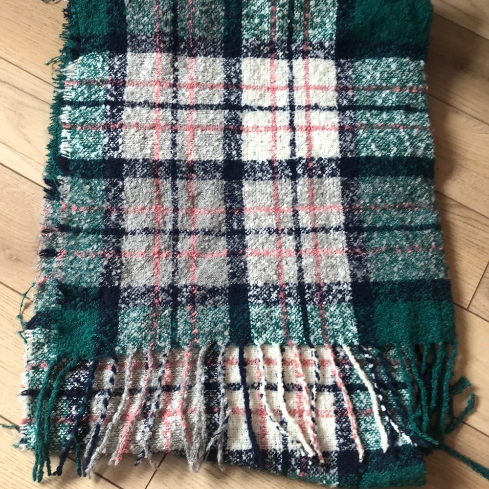 Aerie blanket scarf